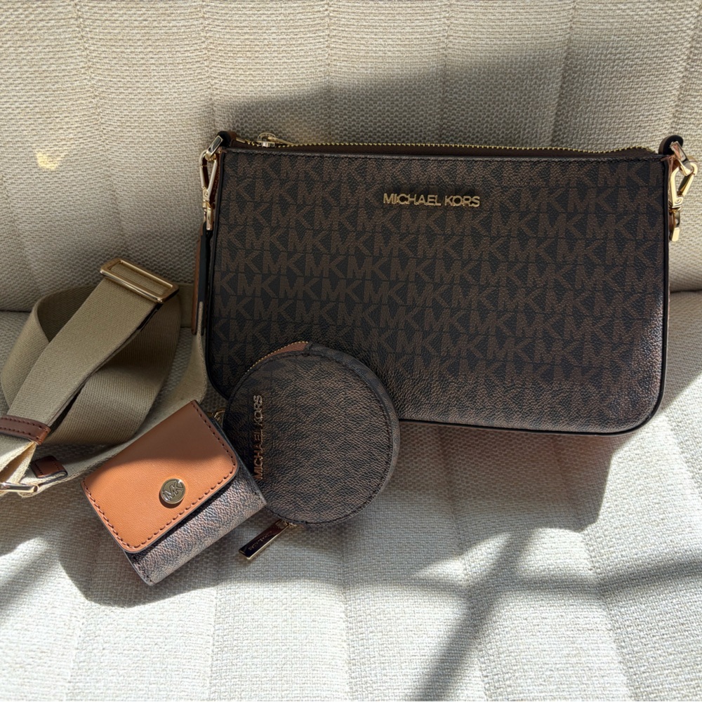 Michael Kors Jet Set Logo Crossbody